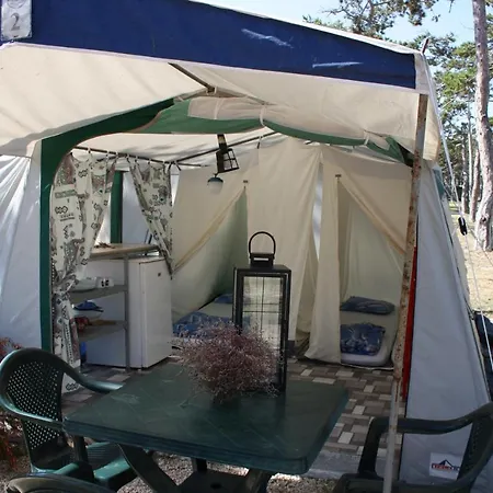 Camping Planik 3* Ražanac