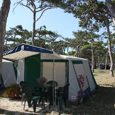 Camping Planik Prázdninový areál Ražanac