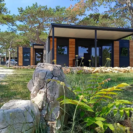 Prázdninový areál Camping Planik 3*