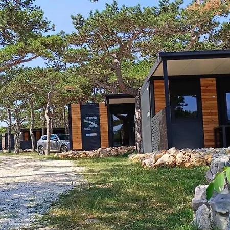 Prázdninový areál Camping Planik