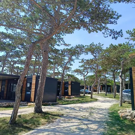 Camping Planik 3*