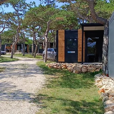 Prázdninový areál Camping Planik 3*