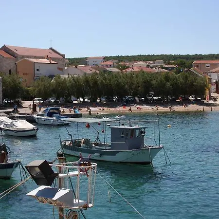 Prázdninový areál Camping Planik