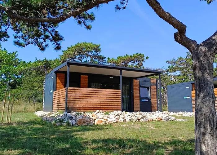 Camping Planik 3* Ražanac