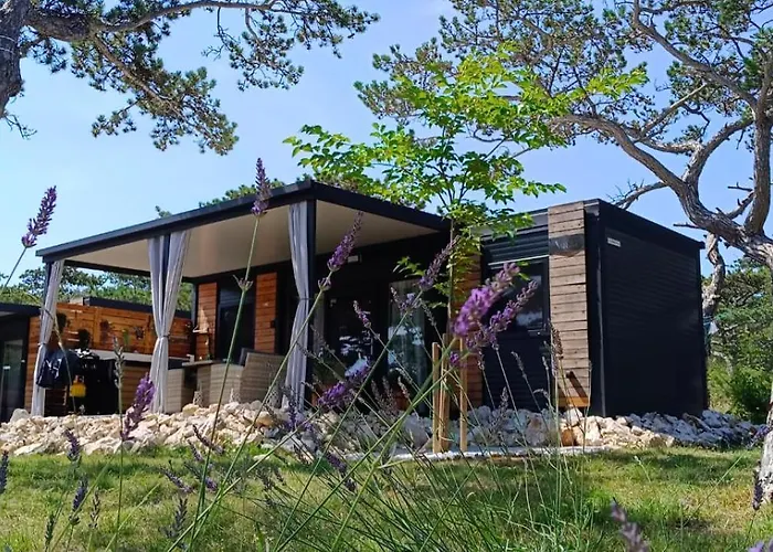 Camping Planik 3* Ražanac