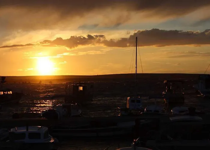 منتزه العطل Camping Planik Ražanac