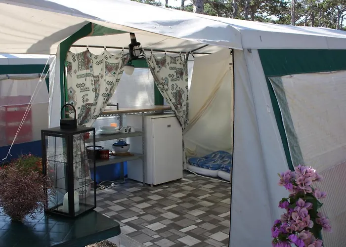 Üdülőpark Camping Planik 3*