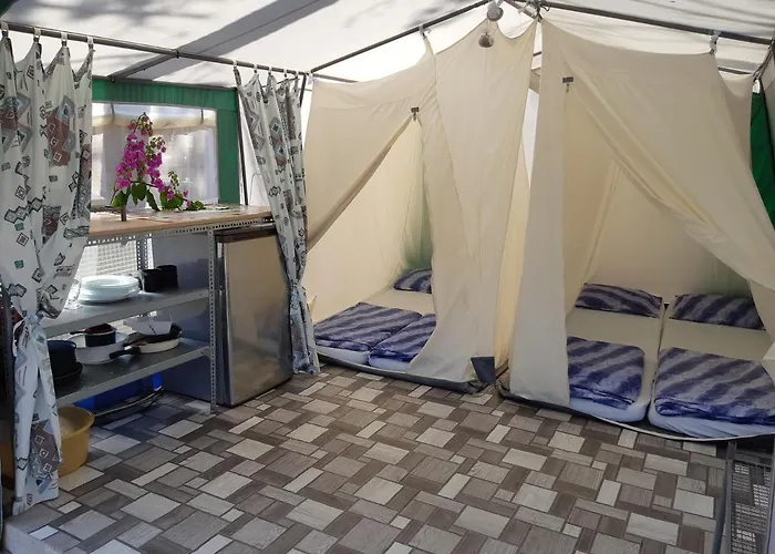 Üdülőpark Camping Planik 3*