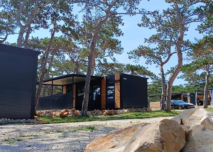 Camping Planik Üdülőpark Ražanac